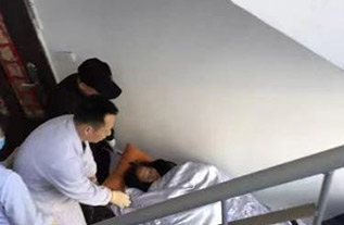 巴彦卓尔病人院后返乡